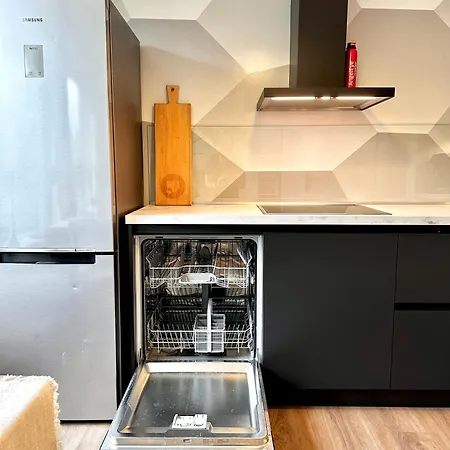 Lejlighed Cozy Retreat With Park Views And Free Parking Amsterdam